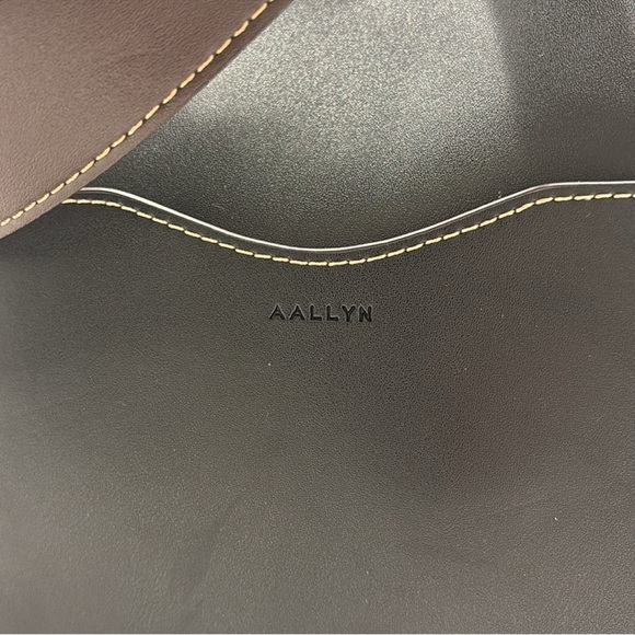 AALLYN Leather Jordan Bucket Bag Black Gold Purse - Picture 5 of 9